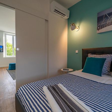 L'Ile De La Breche Apartment Niort Ruang foto