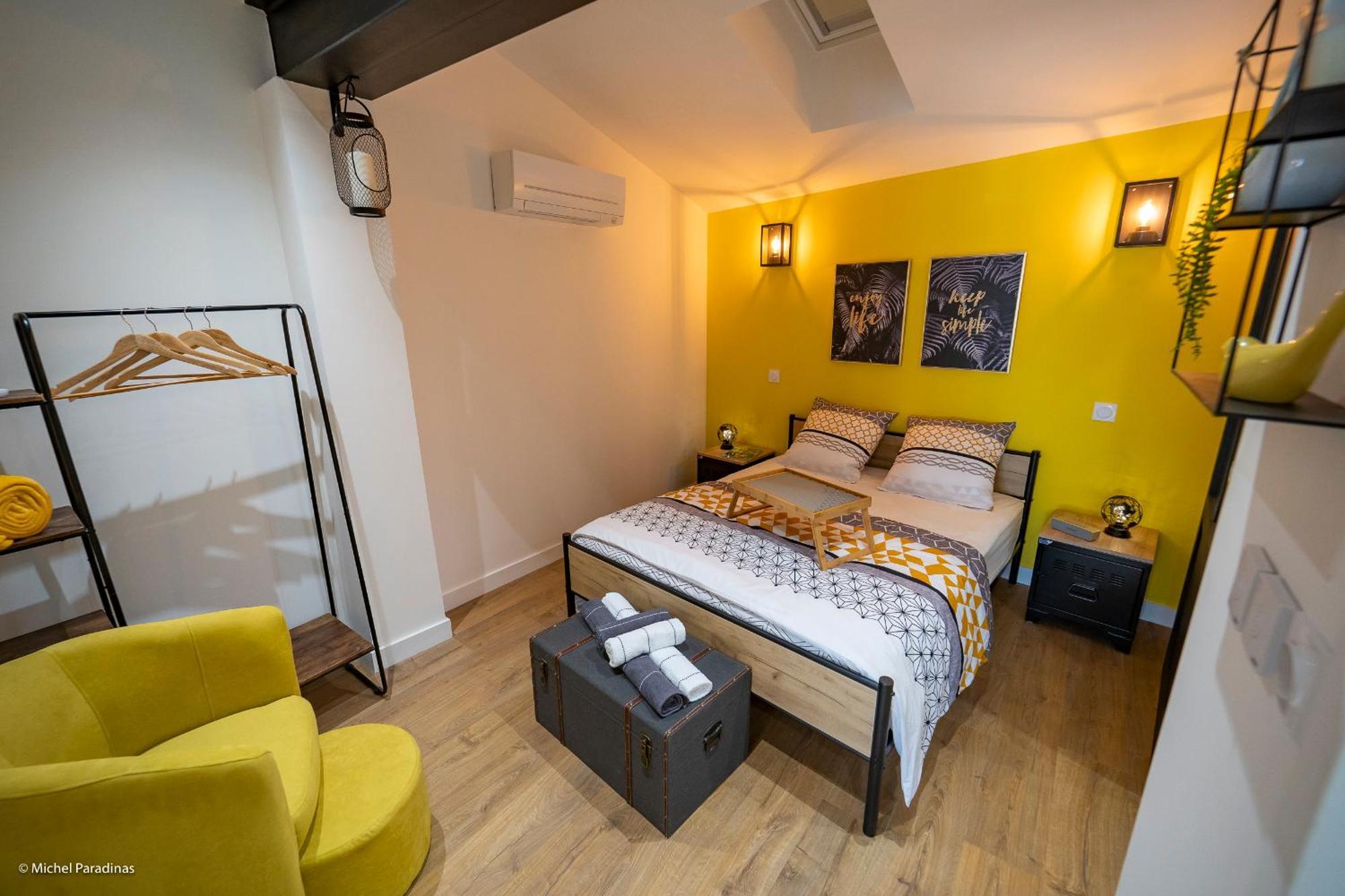 L'Ile De La Breche Apartment Niort Ruang foto